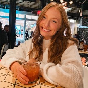 Meet your Posher, Makayla